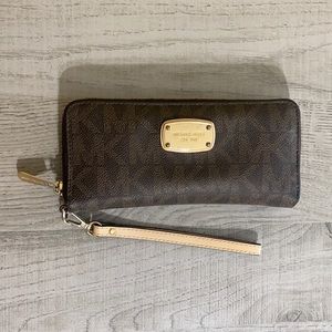 michael kors jet set continetal brown long wallet